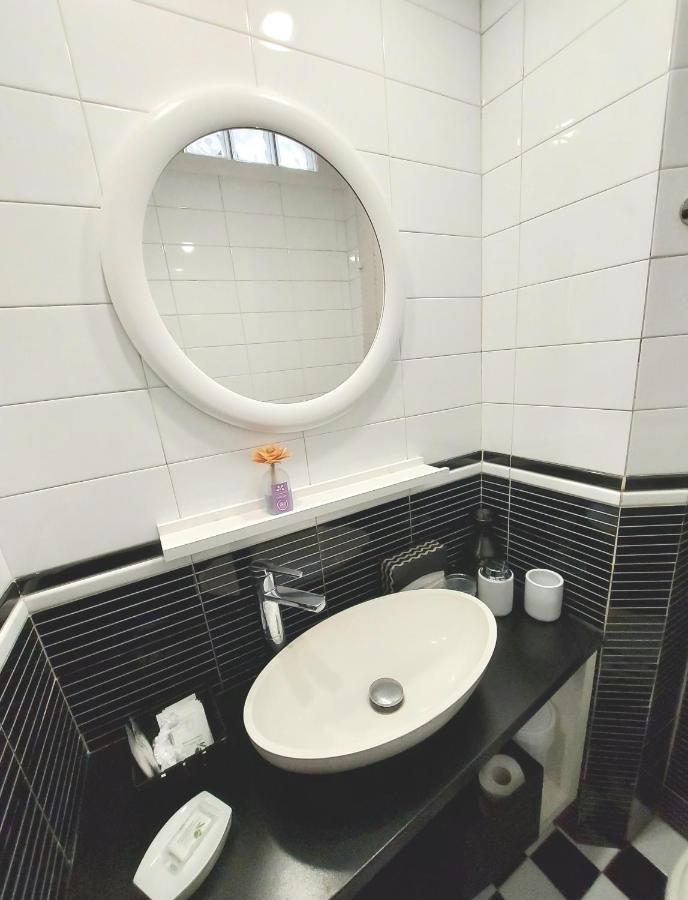 Corso Genova - Milano Navigli Apartment Bagian luar foto